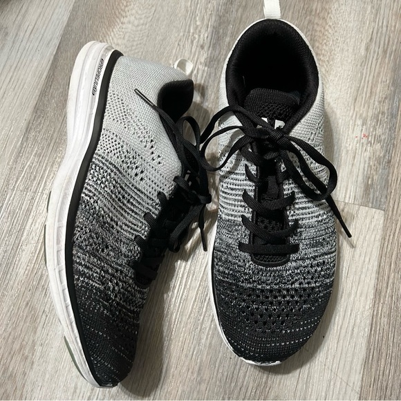 APL TechLoom Pro Black White Ombre Sneakers - Picture 3 of 10